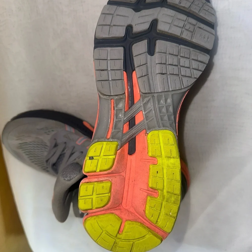 Asics stylish shoes